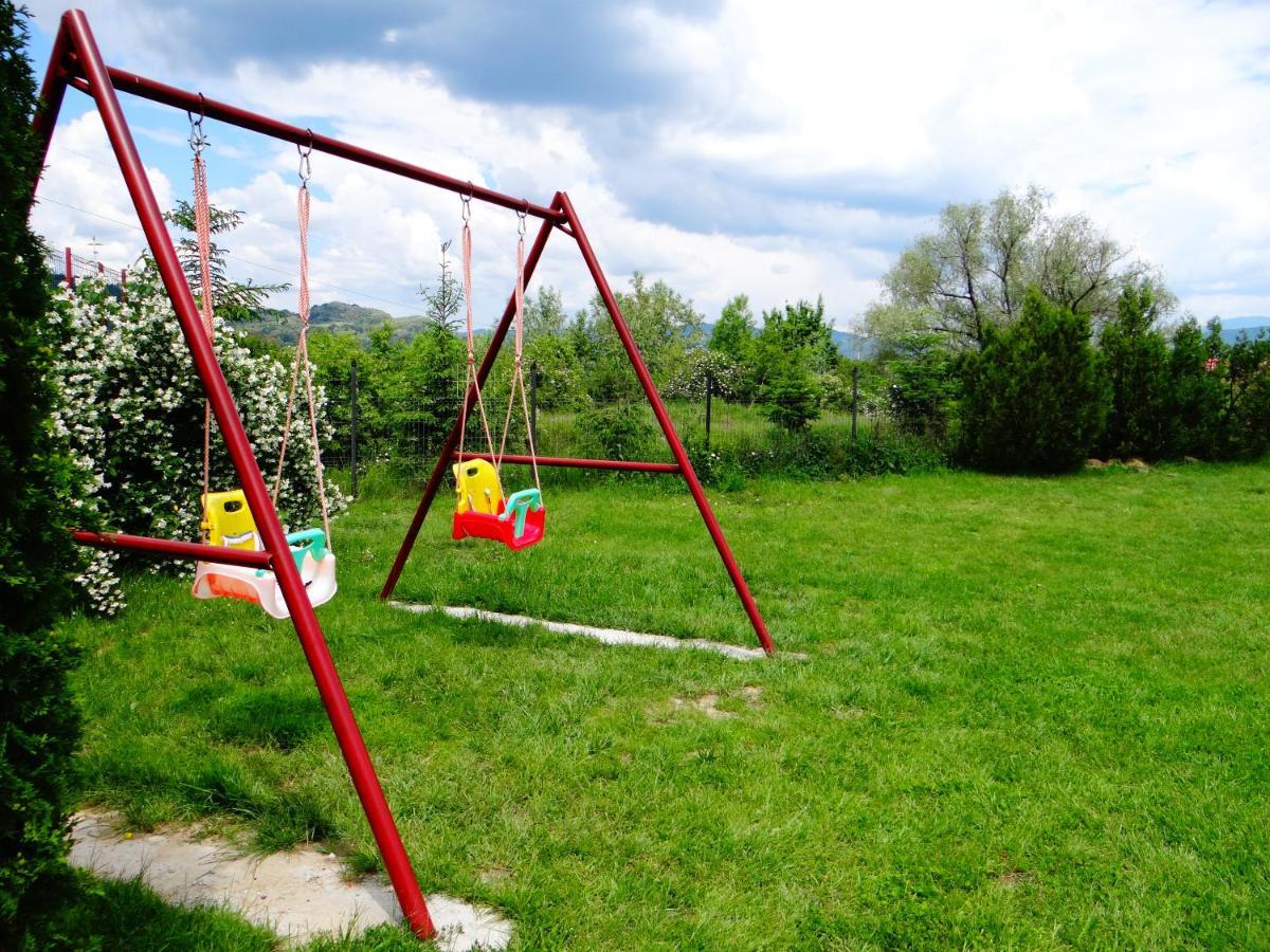 Pensiunea Lacul Albesti Albestii Paminteni Kültér fotó