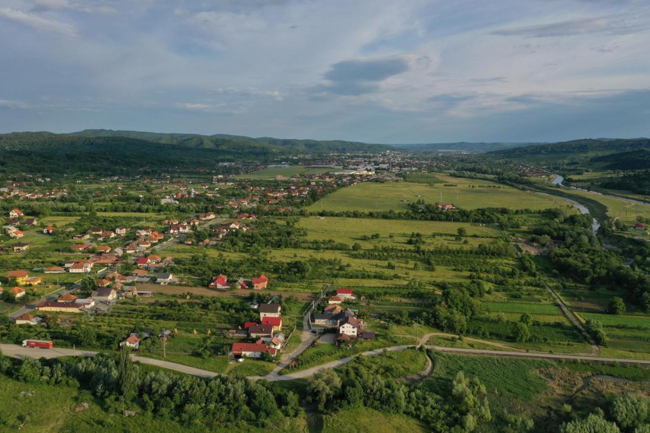 Pensiunea Lacul Albesti Albestii Paminteni Kültér fotó