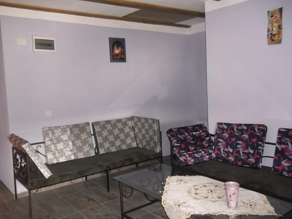 Pensiunea Lacul Albesti Albestii Paminteni Kültér fotó